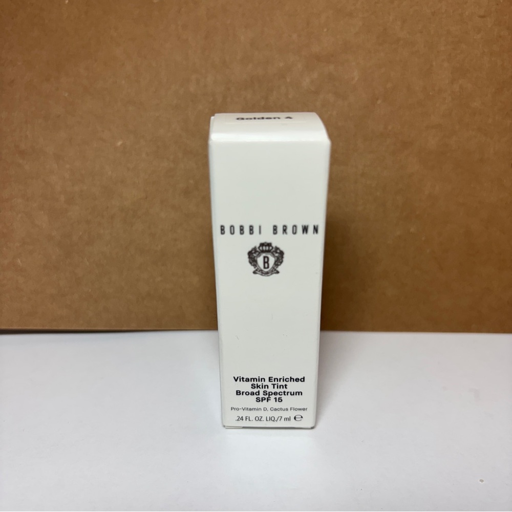 NEW Bobbi Brown Vitamin Enriched Skin Tinted Moisturizer Golden 4 Mini